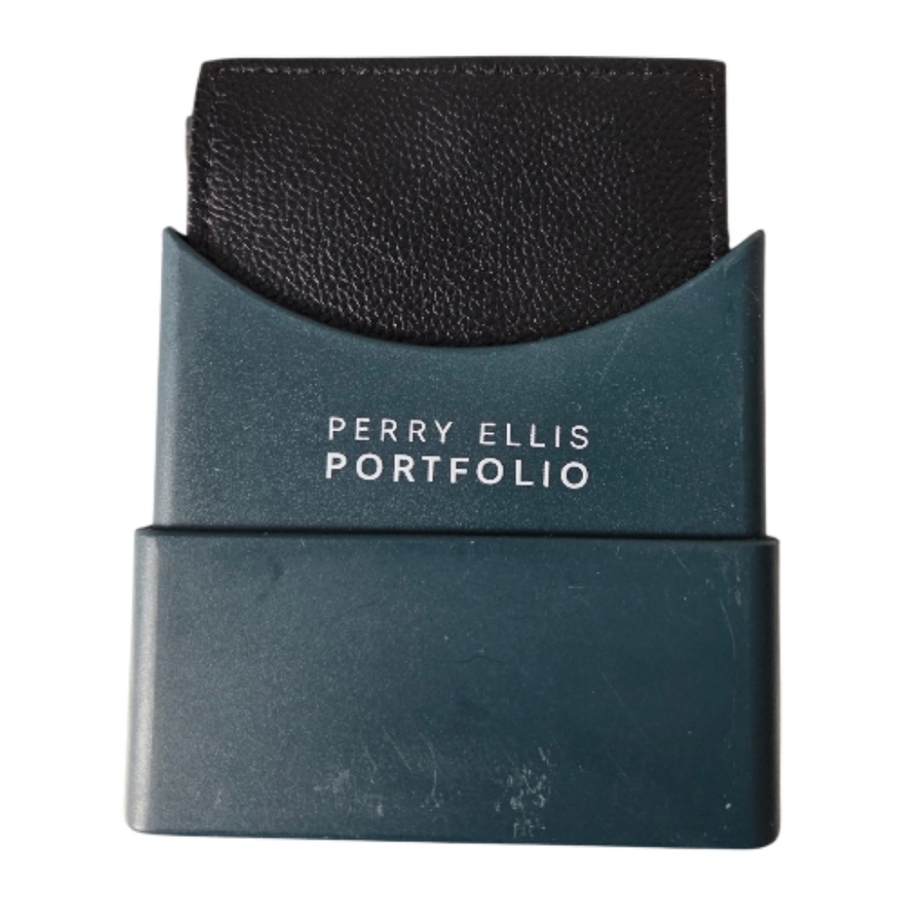 Perry Ellis Passcase Portfolio Black Pebble Wallet NEW